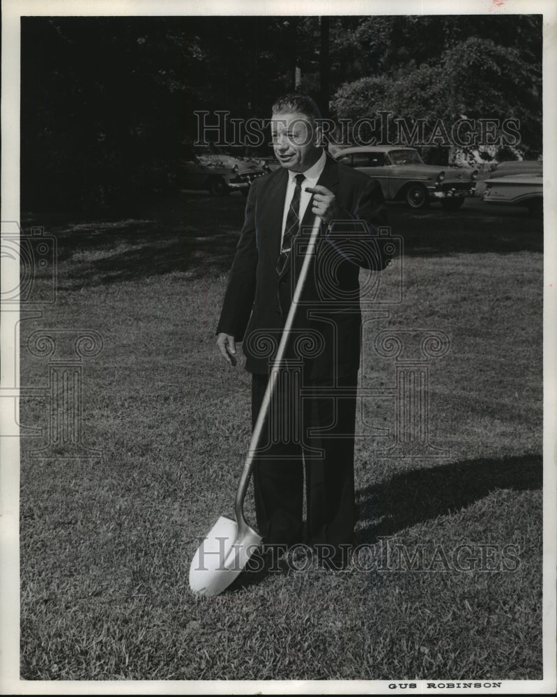 1960 Press Photo Walter B. Jones breaks ground for Oil and Gas building, Alabama - Historic Images