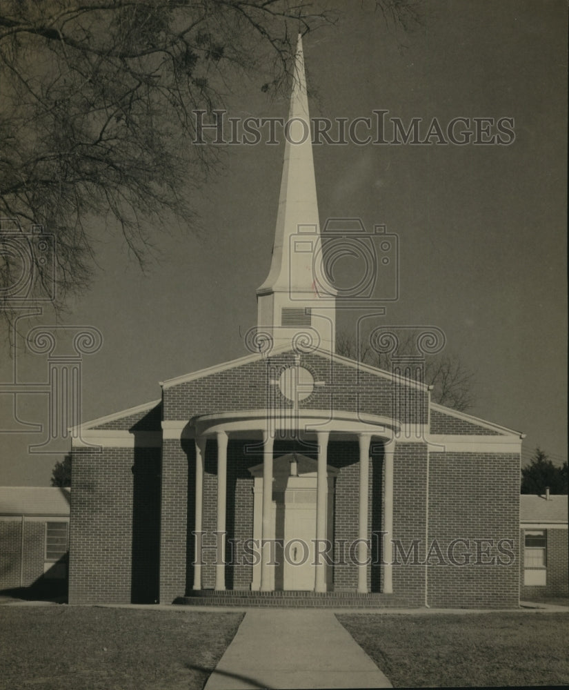 1961, Lincoln Baptist Church dedicated in Lincoln, Alabama - Historic Images