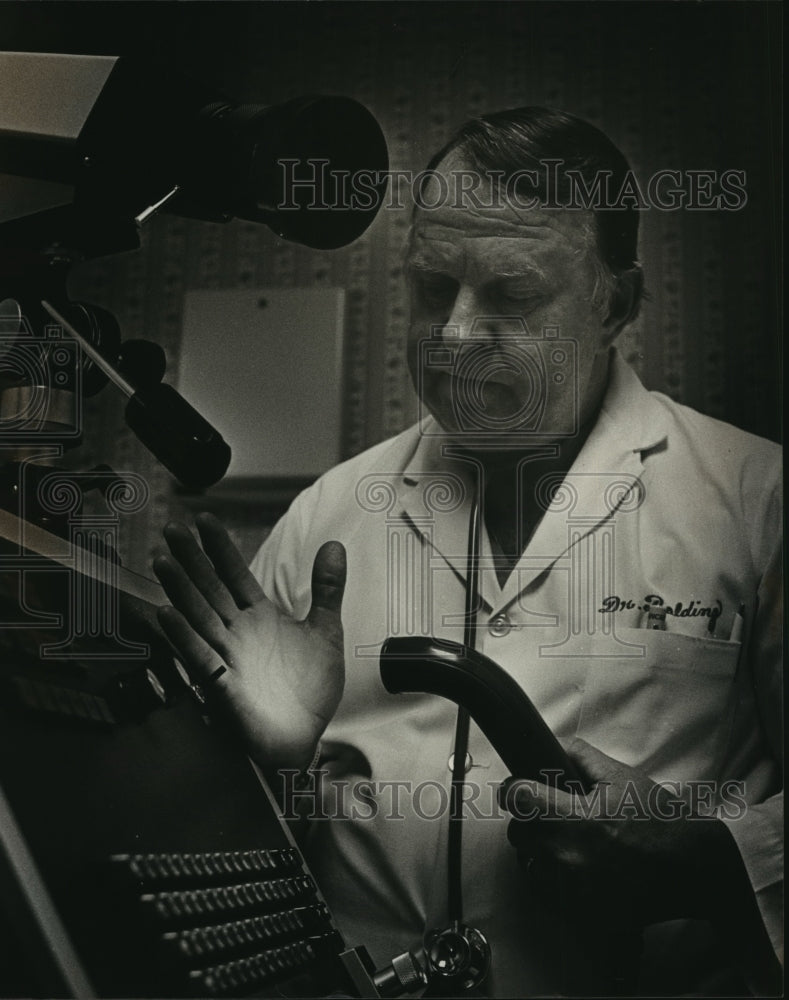 1984, Dr. Tom Bolding Demonstrates Light Probe, Alabama - abna14246 - Historic Images