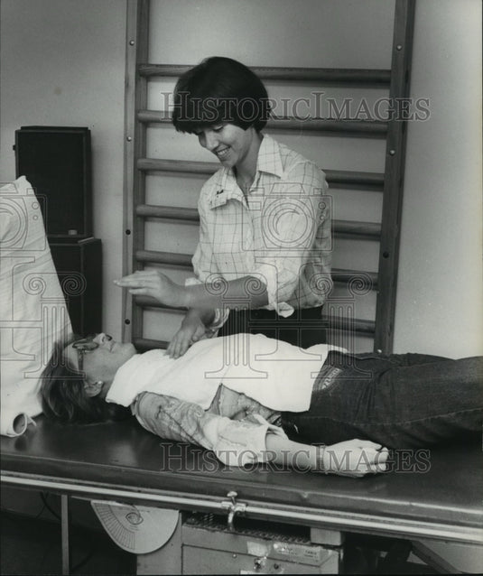 1977, Cystic Fibrosis Patient Receives Therapy, Alabama - abna14249 - Historic Images