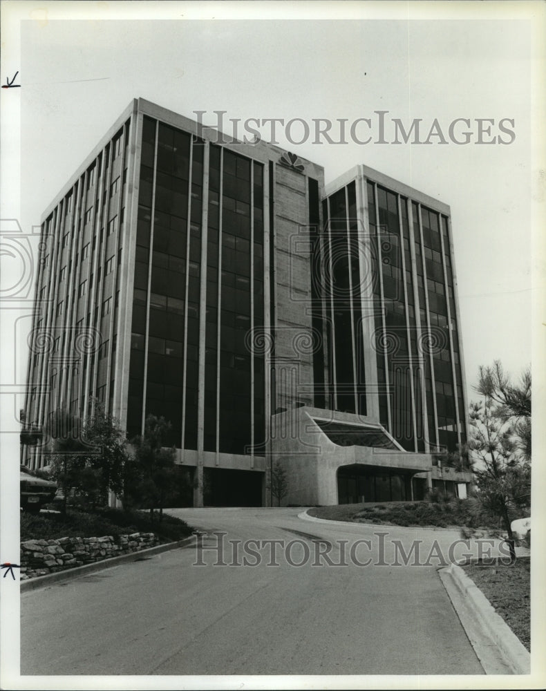 1980, Entrance to the Solarium at the Towers, Homewood, Alabama - Historic Images