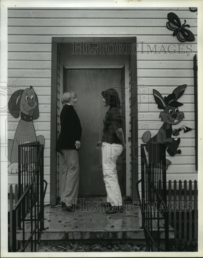 1988 Press Photo Staff at Toddlers Row Day Care Center, Homewood, Alabama - Historic Images