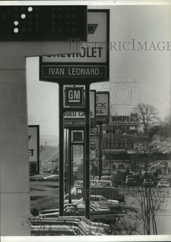 1979 Press Photo Business signs along Highway 31 in Hoover, Alabama - abna14349 - Historic Images