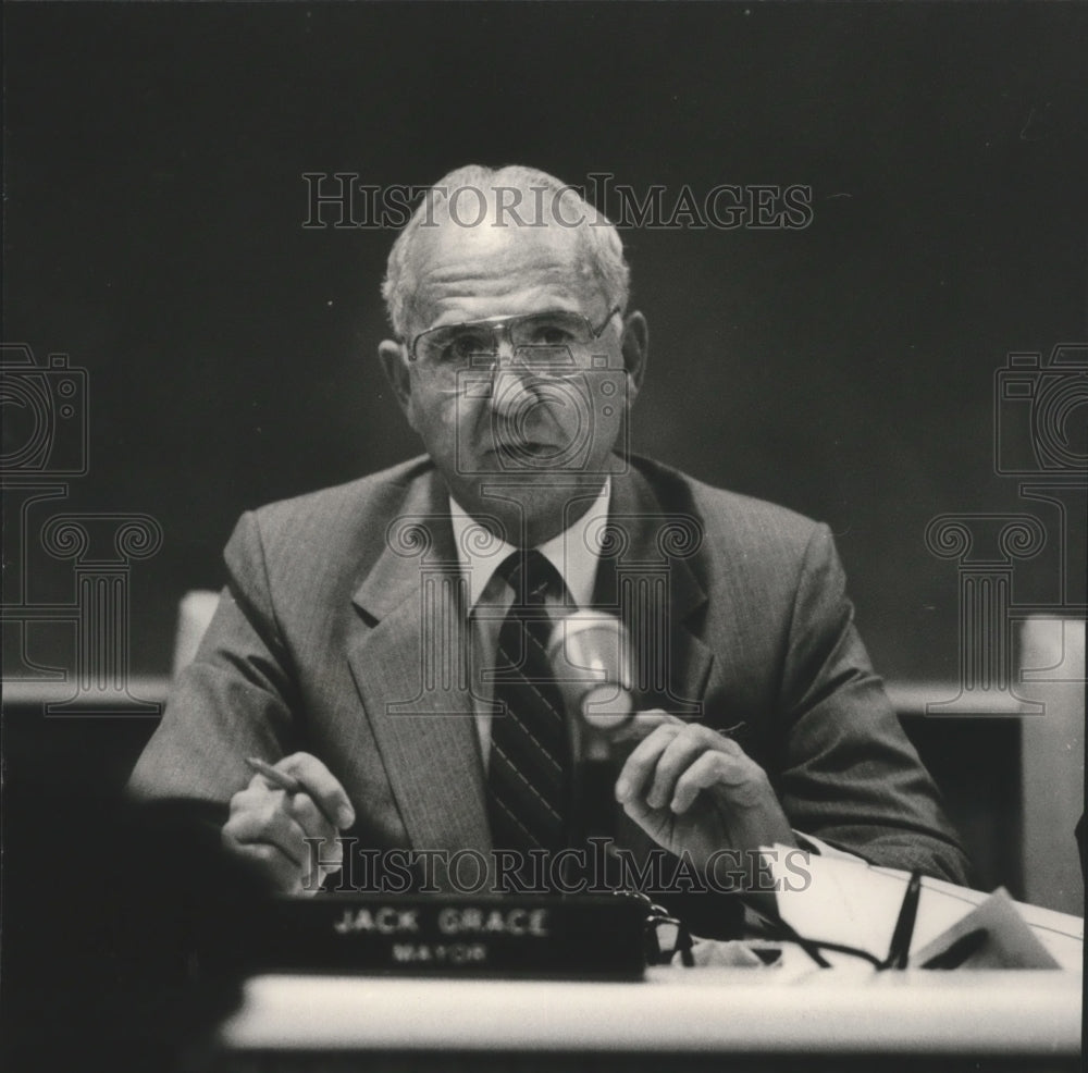 1984, Jack Grace, Mayor of Vestavia, at council meeting - abna14700 - Historic Images