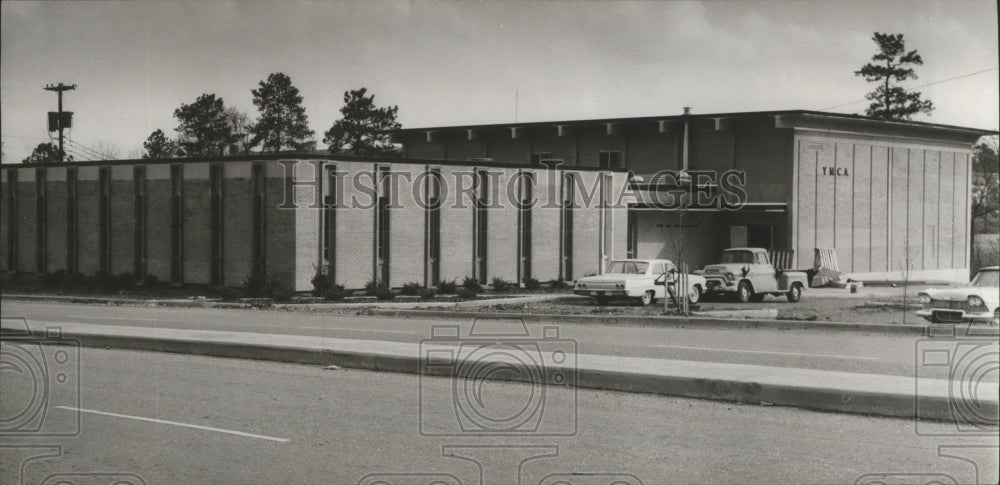 1964 Press Photo YMCA building in Gadsden, Alabama - abna14734 - Historic Images