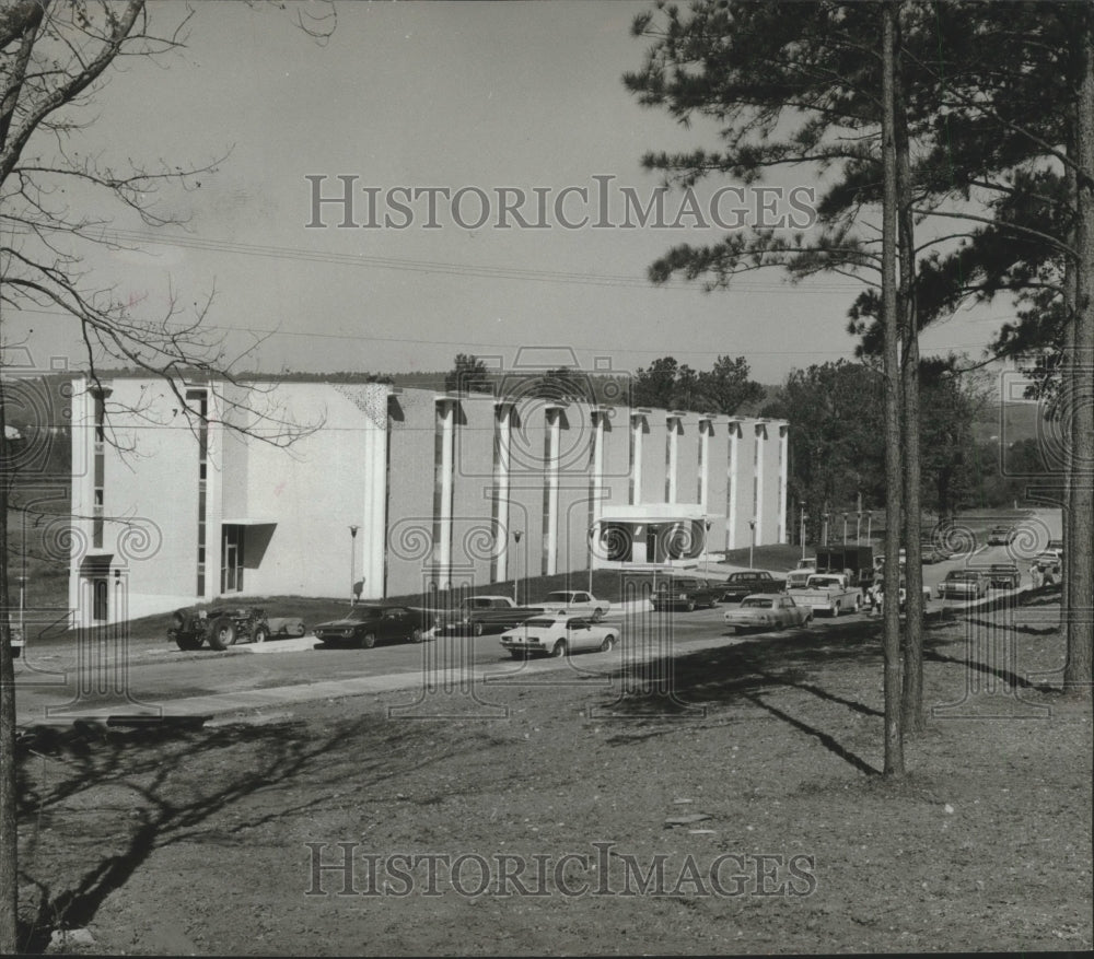 1971 Coed dorm at Gadsden State Junior College-Historic Images