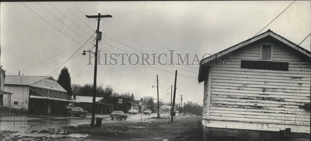 1978 Trafford, Alabama's main street on a rainy day - Historic Images