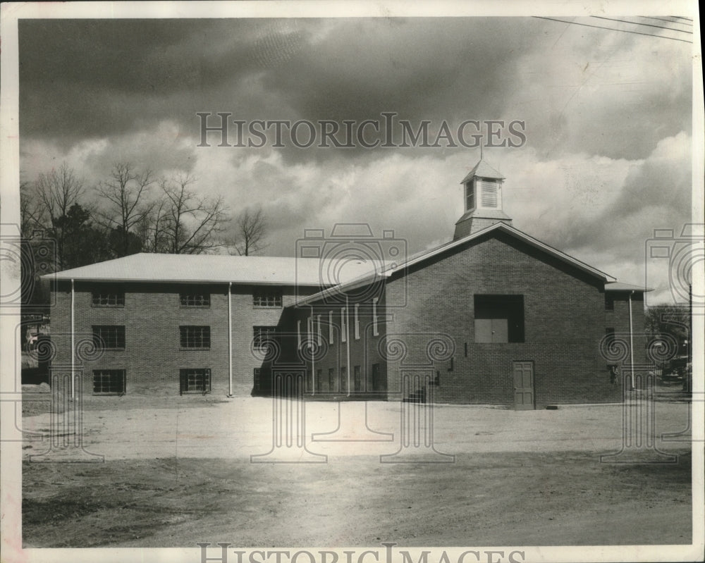 1960 Press Photo Pineywood Baptist Church in Gardendale, Alabama - abna14970 - Historic Images