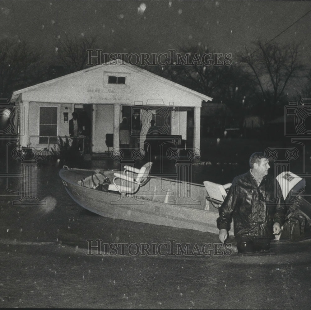 1975 Press Photo 1400 to the 1700 block of Tallapoosa Street, Birmingham, Floods - Historic Images