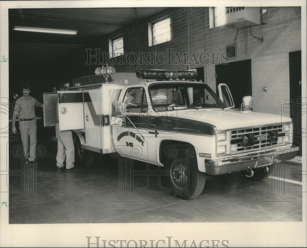 1987 Lloyd Hagood and Homewood's new Rescue Truck, Fire Department - Historic Images