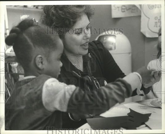 1980, Mrs. Marsha Folsom & Patient at Children's Hospital - abna15511 - Historic Images