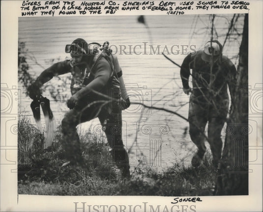 1990, Houston County Sheriff's divers at lake near O'Ferrell's home - Historic Images