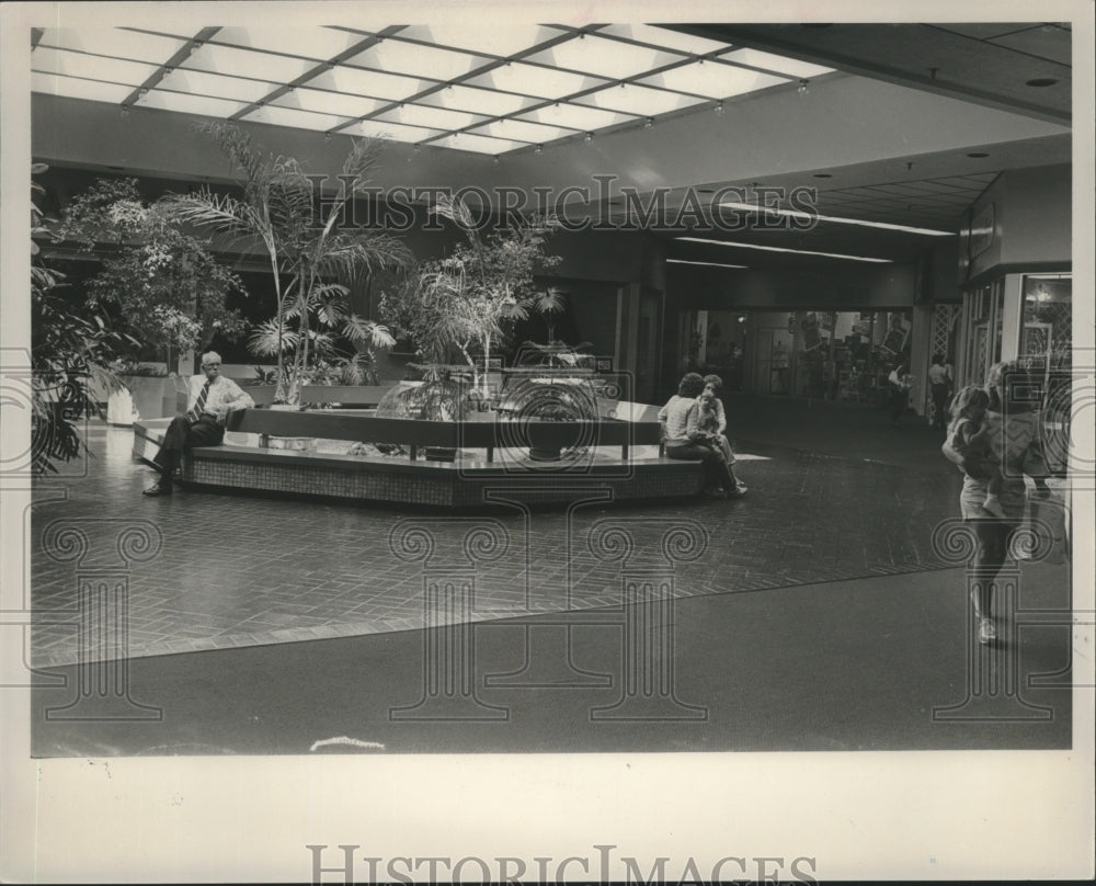 1985, City of Hoover, Alabama, People shopping inside Mall - Historic Images