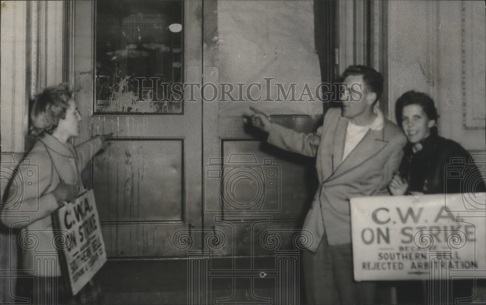 1955, Pickets at the Sixth avenue exchange of Southern Bell Telephone - Historic Images