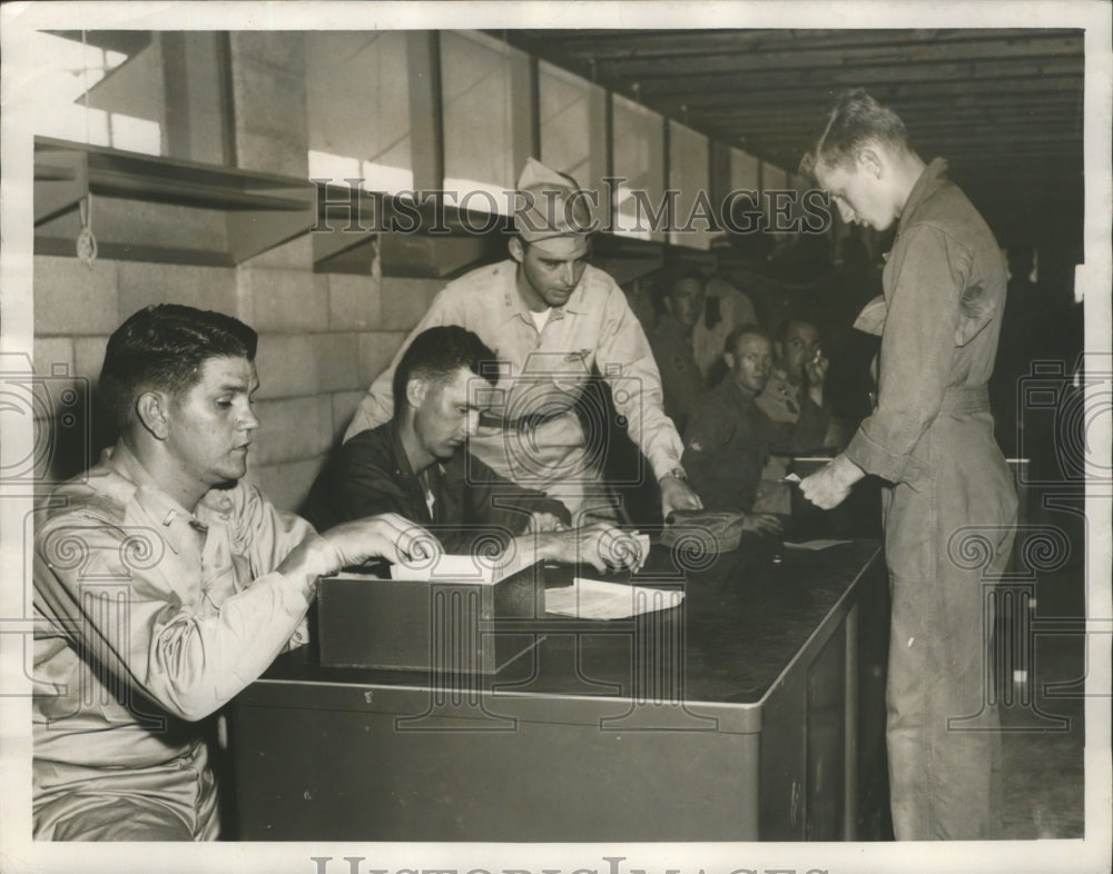 1954, Captain Elwood Rutledge of Haleyville with National Guardsmen - Historic Images