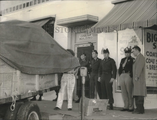 1954, Moving furniture and files from Attorney General office, Phenix - Historic Images