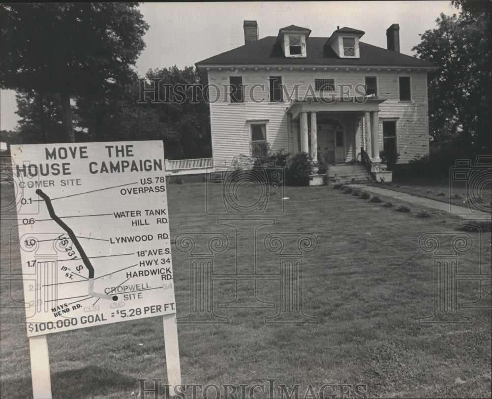 1986 Press Photo Sign marks progress of campaign to move Iola Roberts House - Historic Images