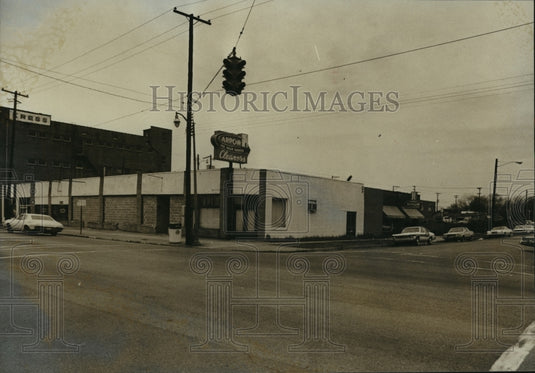 1980 Arrow Cleaners Business in North Birmingham, Alabama - Historic Images