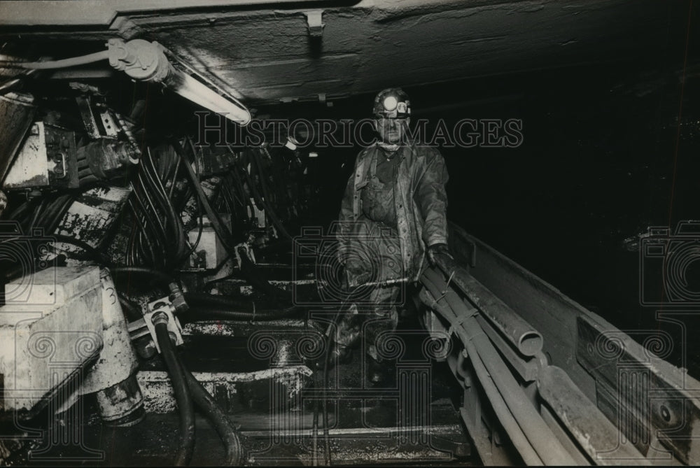 1987, Larry Dean Works on Long Wall, Jim Walters Coal Mine, Alabama - Historic Images