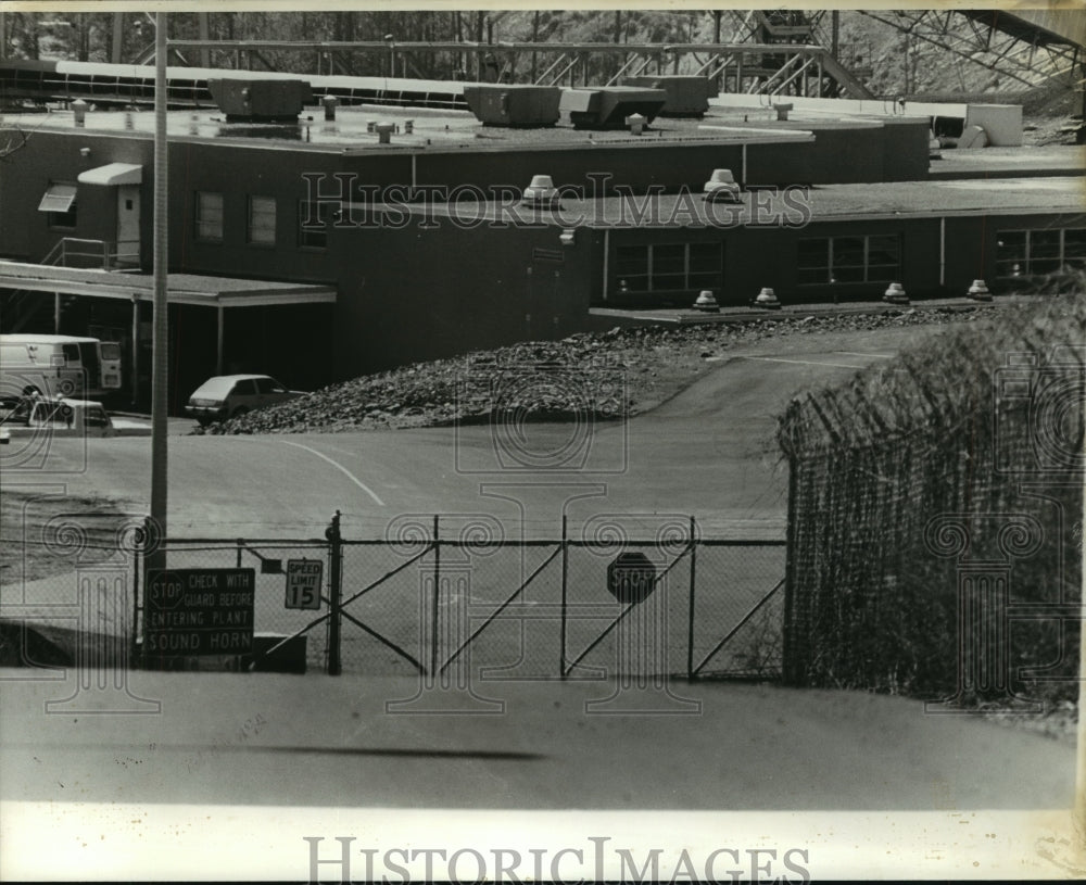 1981, Jim Walters Coal Mine No. 5 in Alabama - abna16409 - Historic Images