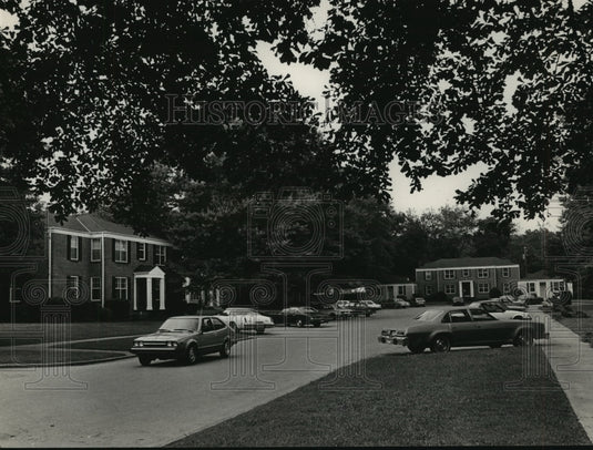 1983, Foxhall Manor apartments in Mountain Brook, Alabama - abna16442 - Historic Images
