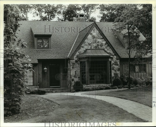 1979, Home on Dover Drive in Mountain Brook, Alabama - abna16460 - Historic Images