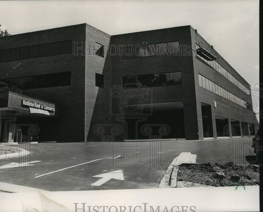 1987, Post Office and National Bank in Mountain Brook building - Historic Images