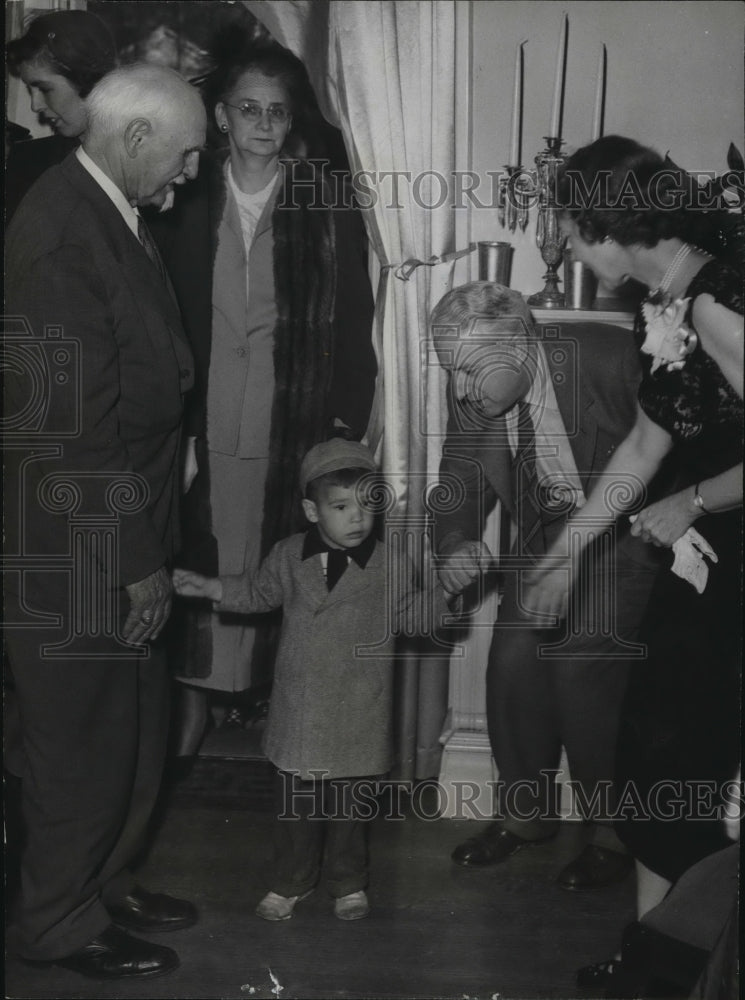 1951 Press Photo Attendees at Gordon Persons&#39; Inauguration at Governor&#39;s Mansion - Historic Images