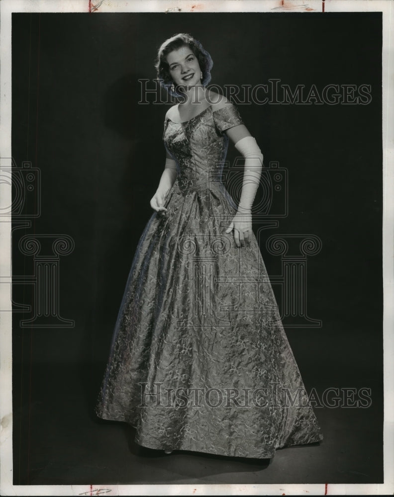 1957 Margaret Mc Clinton, "Miss Alabama" and Maid of Cotton - Historic Images