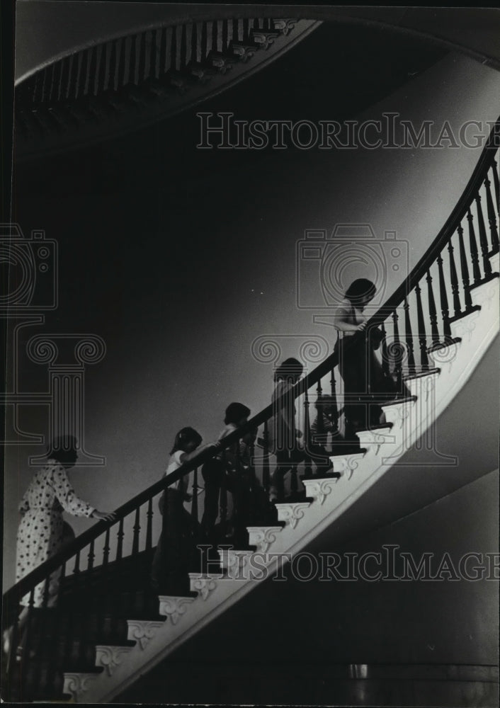 1979 Press Photo Unusual Stairway Hangs With No Support in Alabama State Capitol - Historic Images