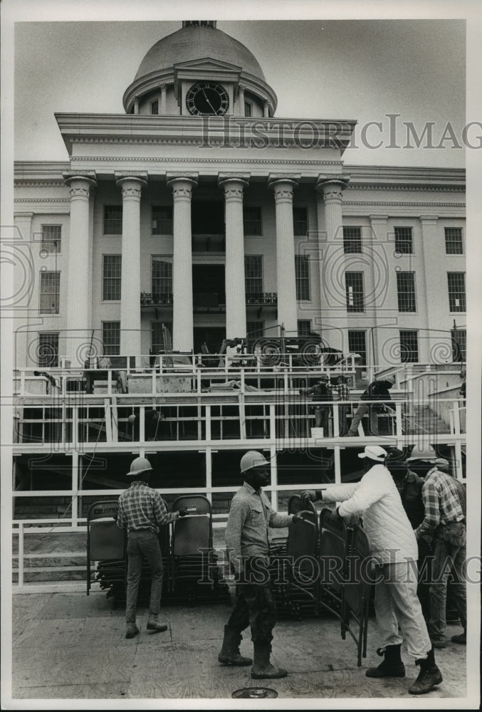1991 Press Photo Workers set up for inauguration at Montgomery, Alabama Capitol - Historic Images