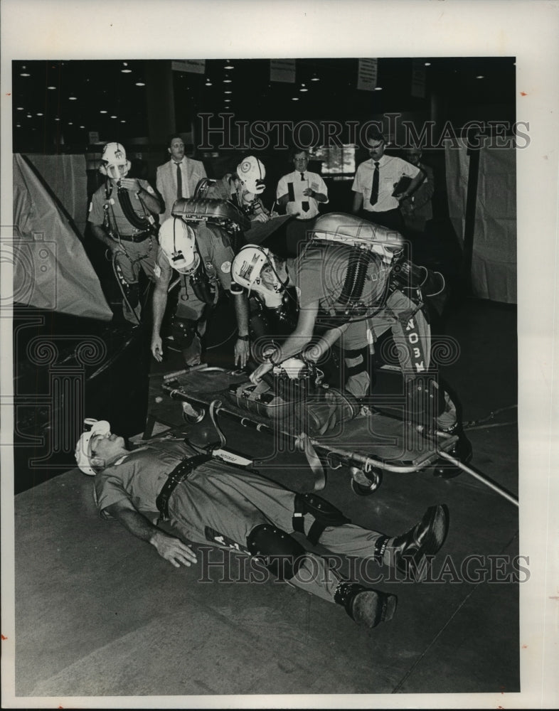 1991, Coal Miners Compete in Rescue Contest in Birmingham - abna16803 - Historic Images