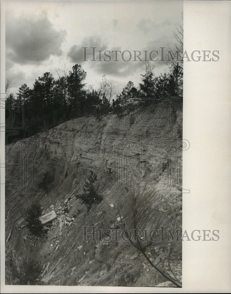 1987 View of strip mine in Alabama - Historic Images