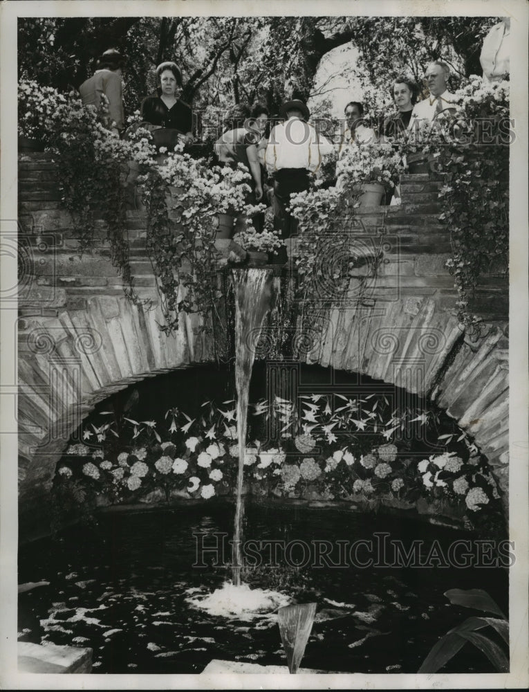 1948, Fountain along Azeala Trail in Bellingrath Gardens, Mobile - Historic Images