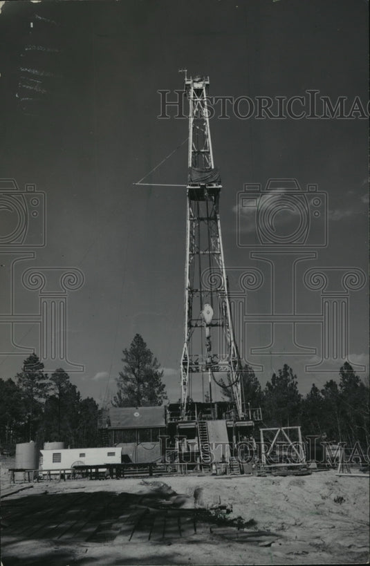 1967 Press Photo View of oil well site in Alabama - abna16940 - Historic Images