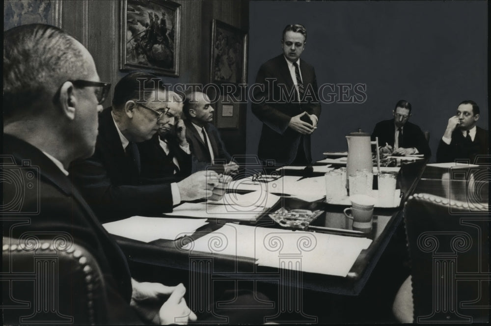 1964 Crawford Johnson III at Chamber of Commerce meeting, Birmingham-Historic Images