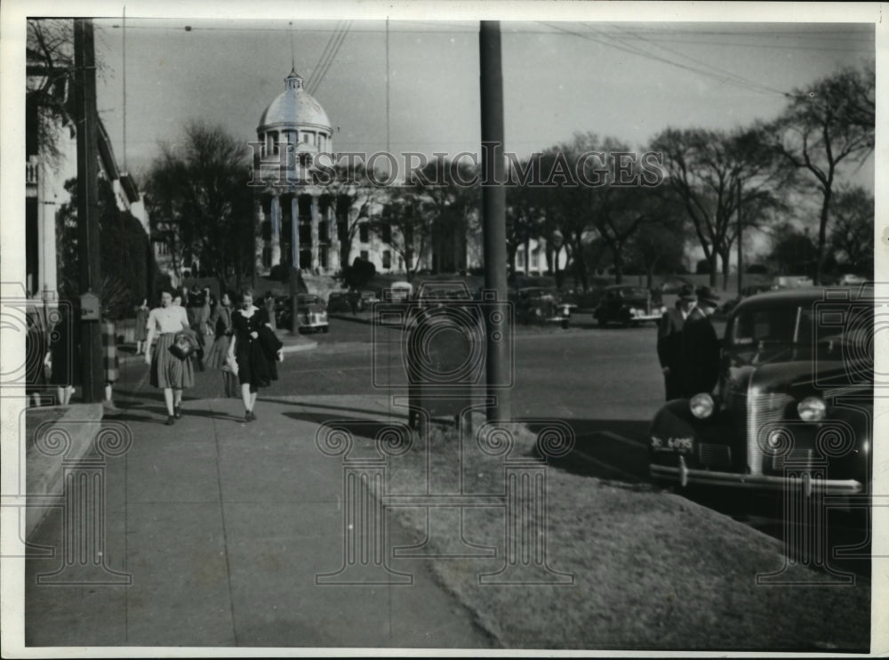 1943 Montgomery, Alabama, Street Scenes, View of Capitol and People - Historic Images