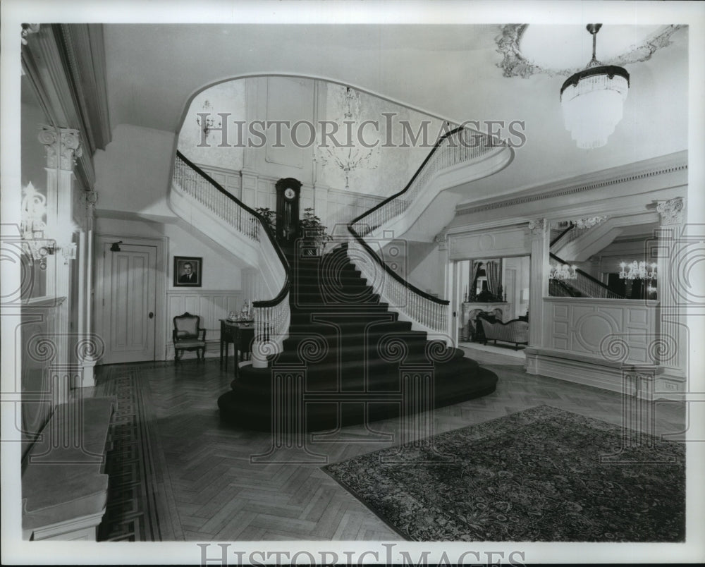 1969, Montgomery, Alabama Governor's Mansion Entrance Hall - Historic Images