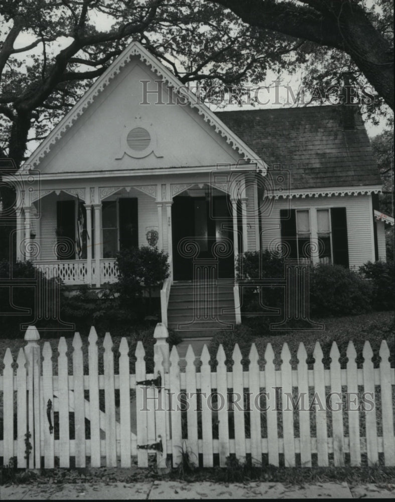 1976 Victorian Cottage as 1976 Home, Mobile Alabama Homes - Historic Images