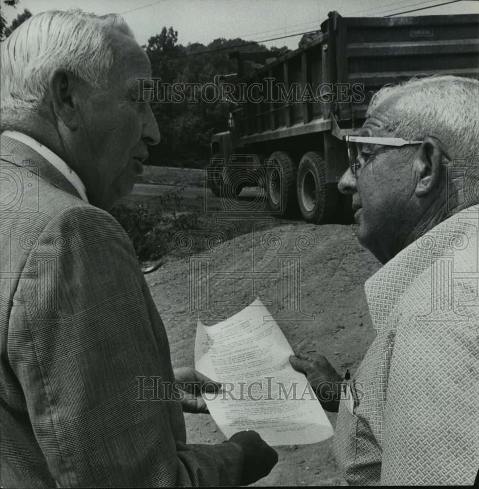 1973 Press Photo Homewood, Alabama Mayor Robert Waldrop Other at Construction - Historic Images