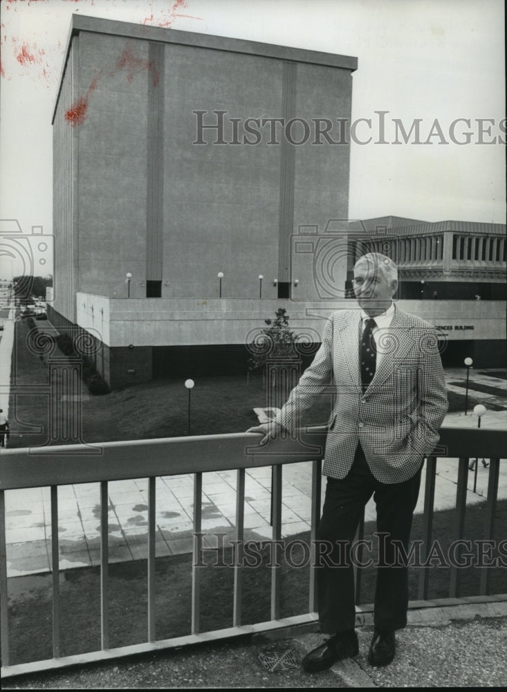 1977 Dr. Joseph Volker University of Alabama Birmingham Chancellor - Historic Images