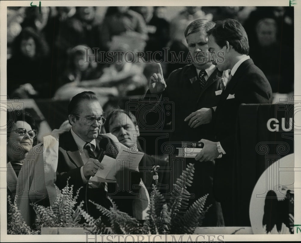 1987, George Wallace Senior swears in George Wallace Junior - Historic Images