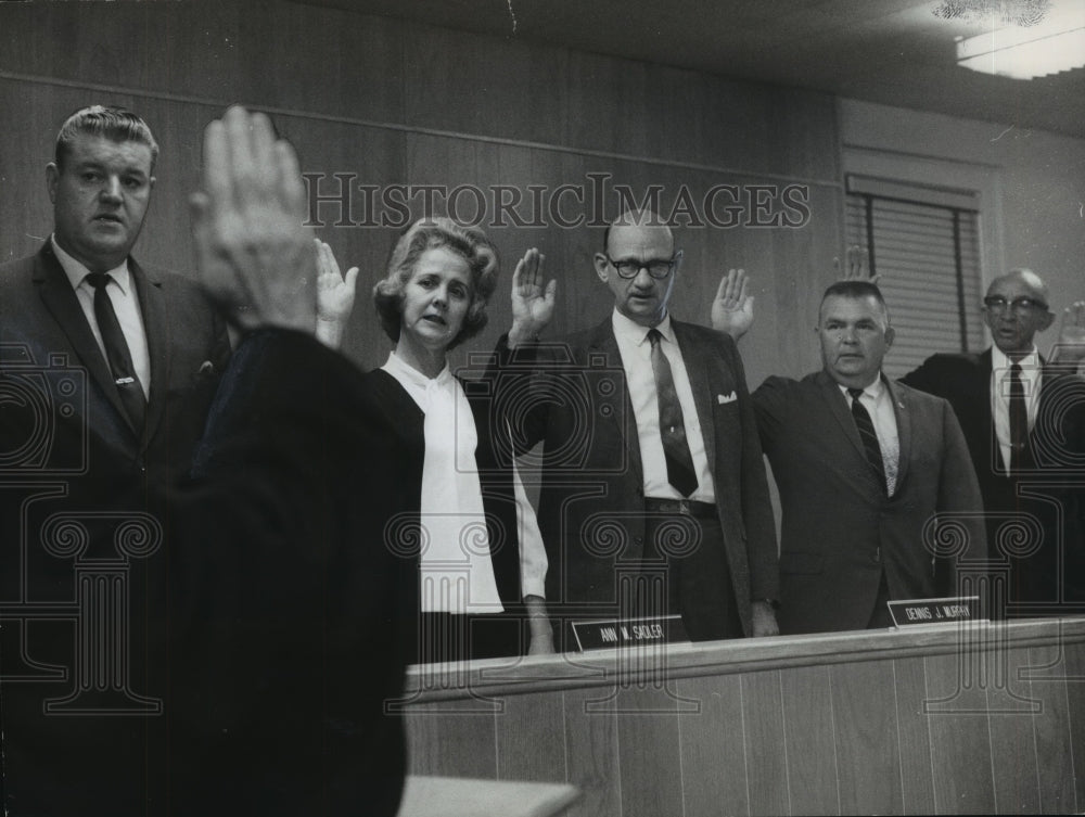 1968, Justice Merrill Administers Oath, Homewood Council sworn in - Historic Images