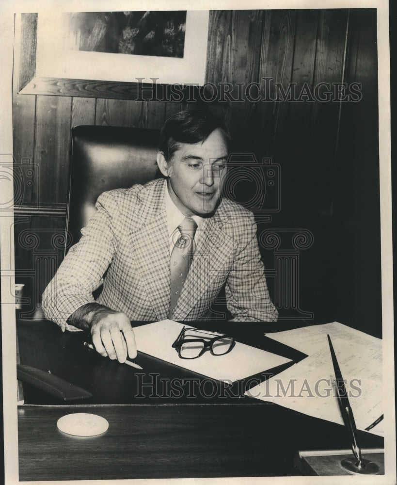 1978, University of Alabama-Huntsville President Dr. John Wright - Historic Images