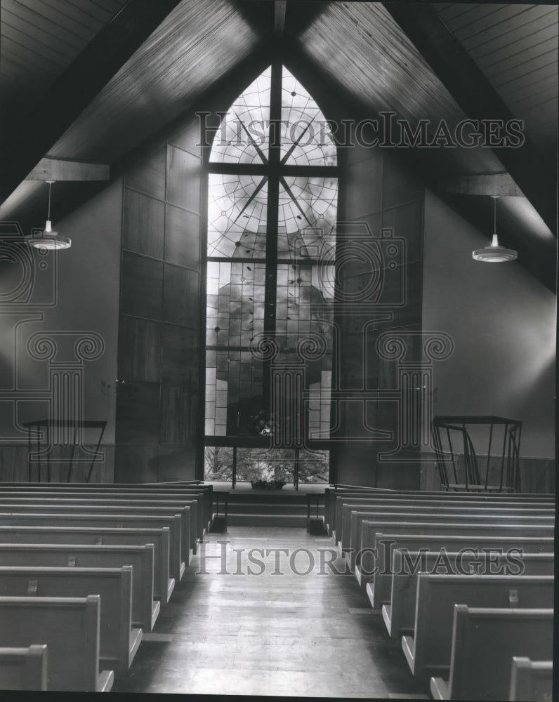 1962, Sanctuary of Lutheran Church, Vestavia Hills, Alabama - Historic Images