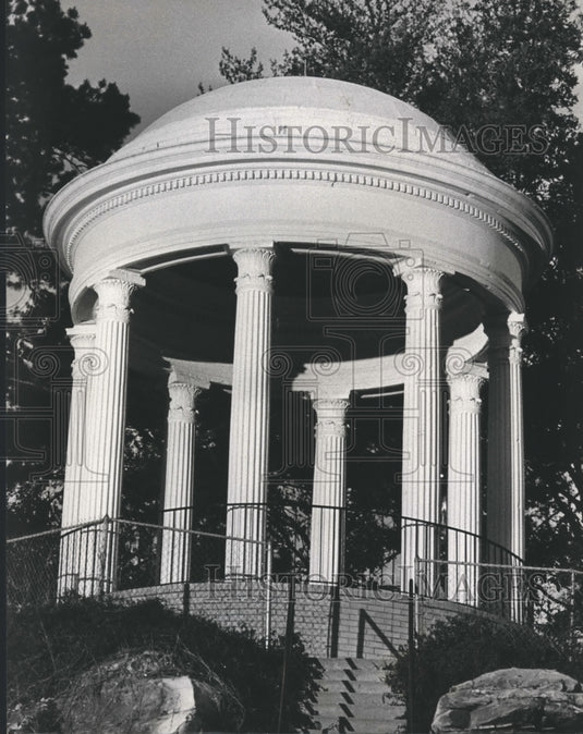 1984 Sibyl Temple, Vestavia Hills, Alabama - Historic Images