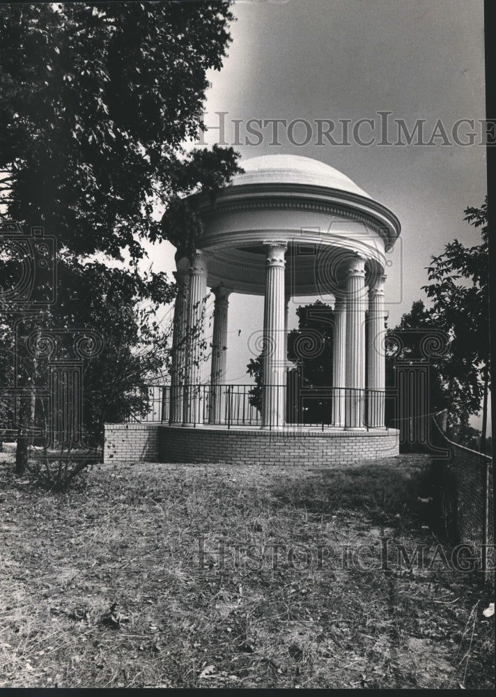 1983 Sibyl Temple in Vestavia Hills, Alabama - Historic Images