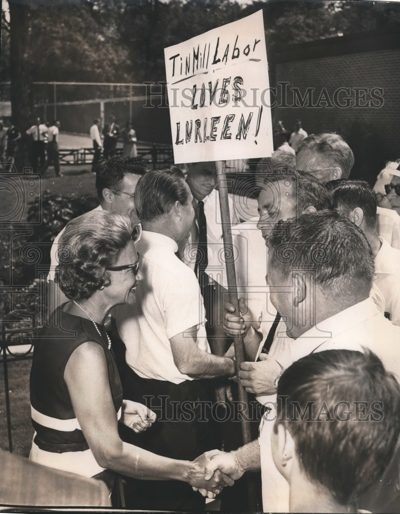 1966 Press Photo Governor &amp; Mrs. Wallace at Ensley Park for Labor Day in Alabama - Historic Images