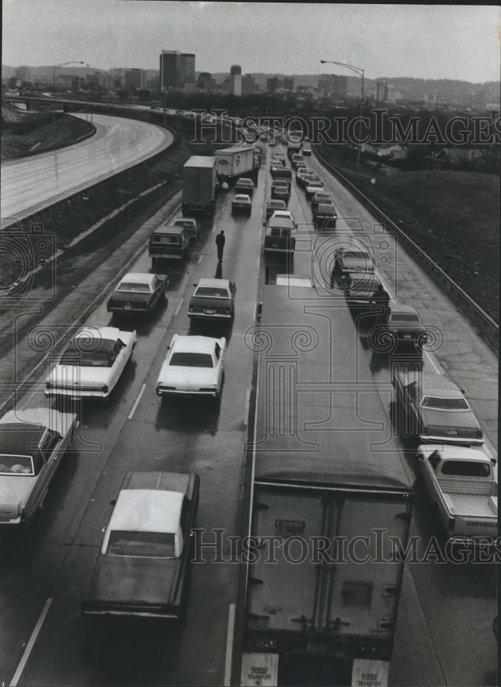 1982 Press Photo I-59 from Center Street Overpass, Traffic Jam due to Weather - Historic Images