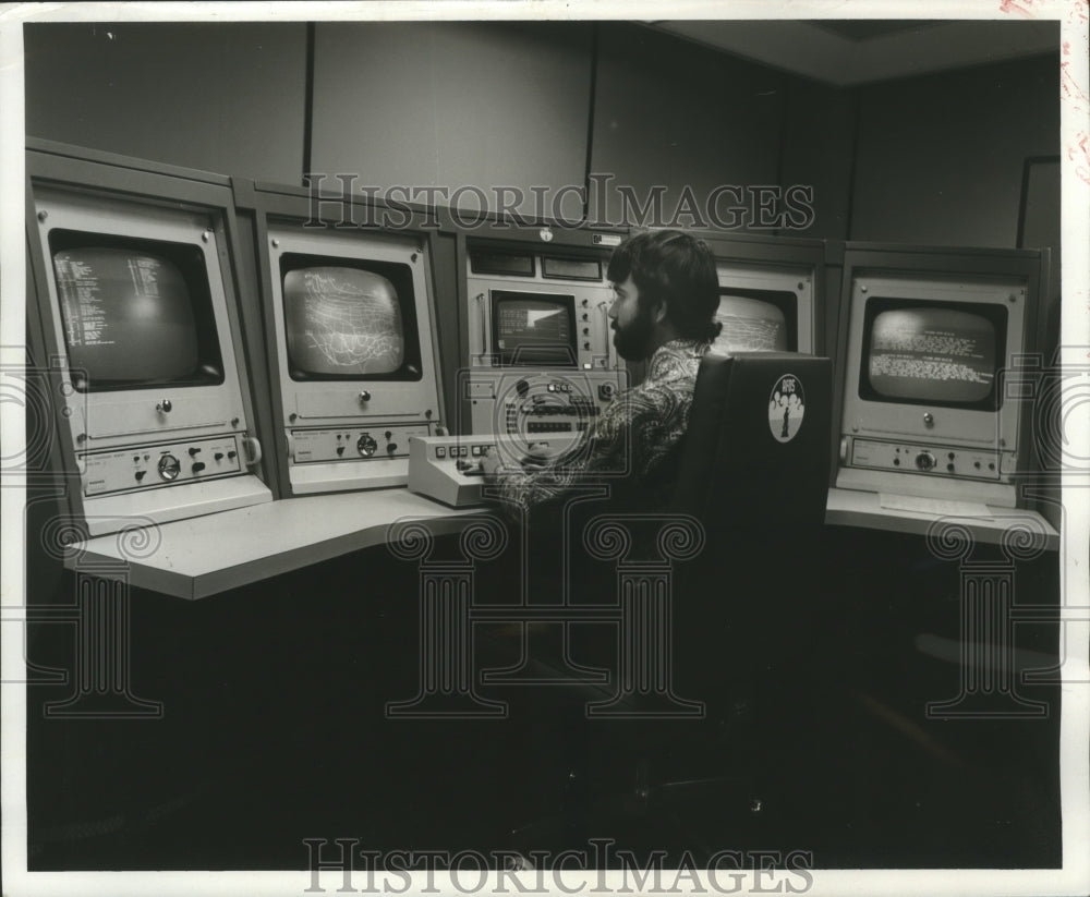 1974 New electronic equipment for forecasting the weather-Historic Images